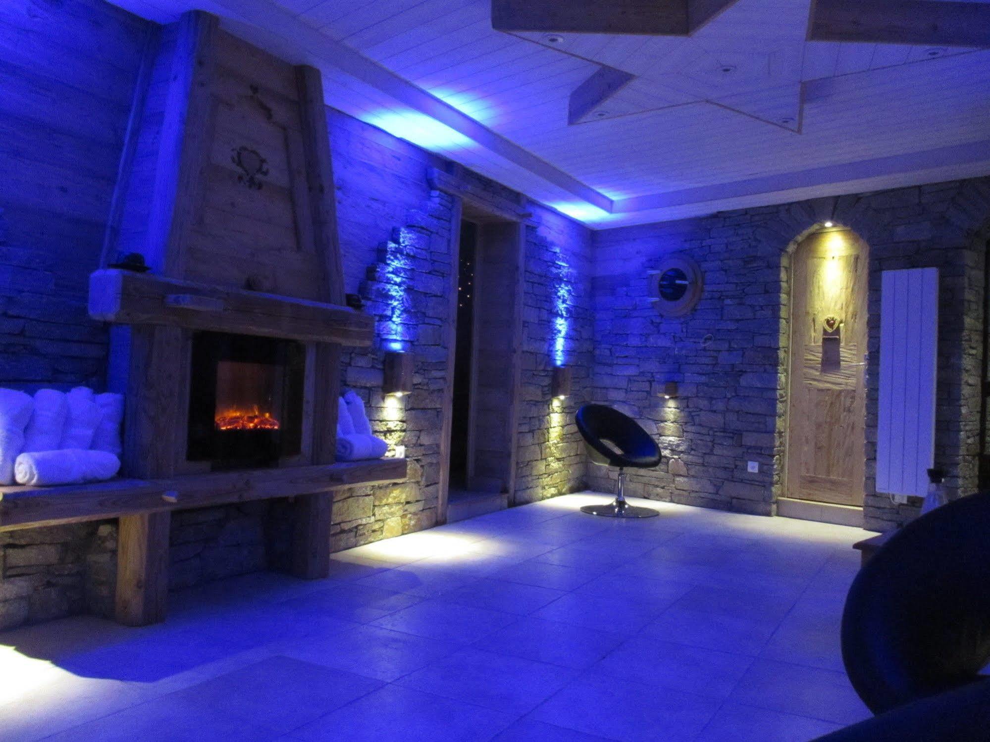 Hotel Les Chalets Brides-les-Bains Luaran gambar